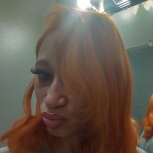 Meet your Posher, Elizabeth